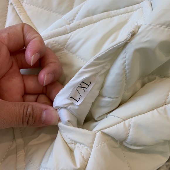 Reversible vest - Picture 7 of 7